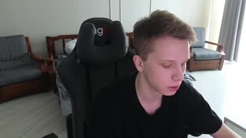 Snapshot of artycropp chatting on February 2025 08:17:01 AM Archie online show from February 2025 08:17:01 AM