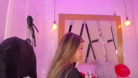 Ary Cooper online show from February 2025 06:40:01 PM