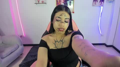 aryahmoonn online show from May 2026 07:00:02 PM