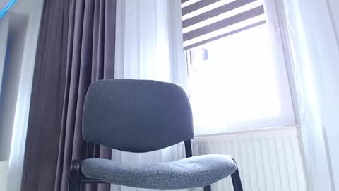 AryanAian1 online show from December 2025 12:14:01 PM