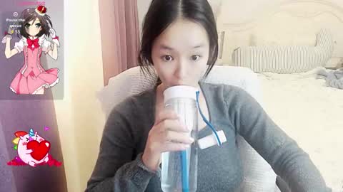 Lily online show from October 2025 04:05:01 AM