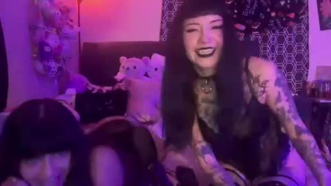 ascendingaura222 online show from February 2026 06:57:02 AM