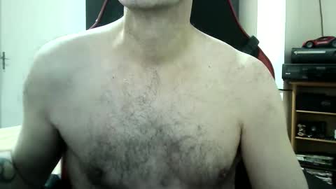 perrita online show from December 2025 07:00:01 PM