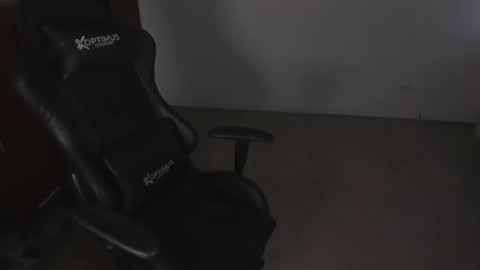 ash_smith1 online show from December 2024 10:31:01 PM