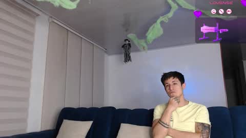 Ashley And Ryan  online show from October 2025 11:58:02 PM