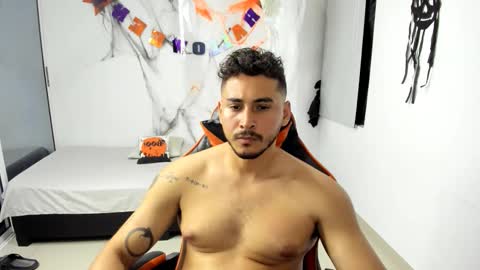 Snapshot of ashlan_king chatting on November 2025 03:06:02 AM ashlan_king online show from November 2025 03:06:02 AM