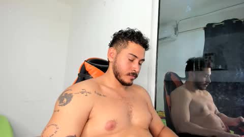 Snapshot of ashlan_king chatting on November 2025 12:15:02 PM ashlan_king online show from November 2025 12:15:02 PM