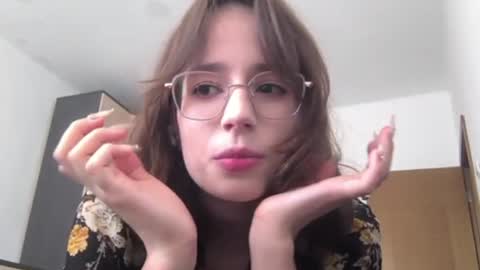 Leyla online show from July 2026 10:40:02 AM