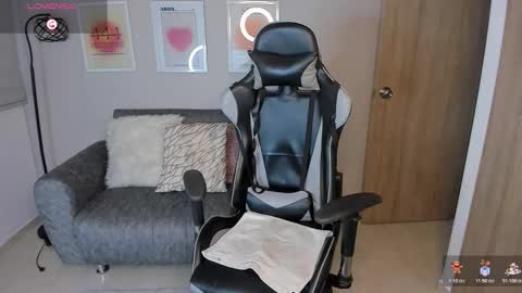 A S H L E Y online show from January 2026 10:36:01 PM