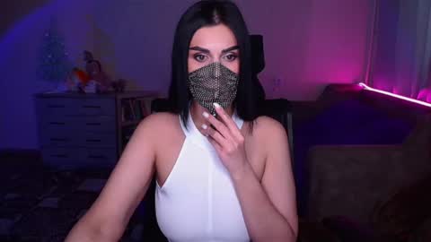   Yasmina   online show from January 2025 05:48:01 AM