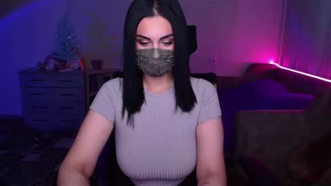   Yasmina   online show from January 2025 04:25:01 AM