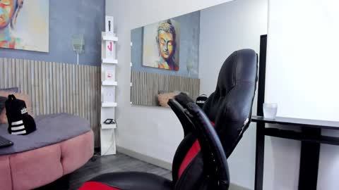 Snapshot of ashley_mendez chatting on January 2025 11:10:02 AM Ash online show from January 2025 11:10:02 AM