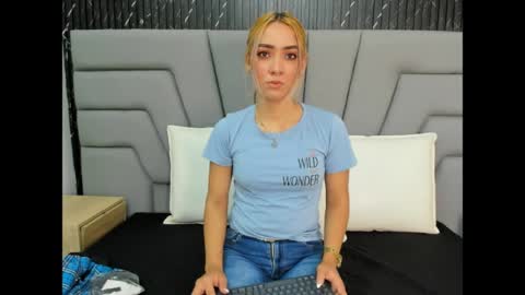 ashley_miller26 online show from June 2026 11:23:01 AM