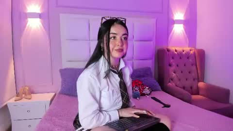 ashley_petit online show from July 2026 01:26:01 PM