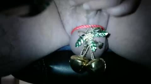 Snapshot of ashleyaki2000 chatting on December 2024 06:04:02 PM Ashley Ann online show from December 2024 06:04:02 PM