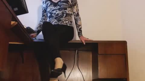 Snapshot of ashleyaki2000 chatting on January 2025 10:12:02 PM Ashley Ann online show from January 2025 10:12:02 PM