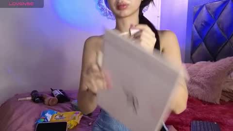 CAMILA online show from November 2025 09:39:01 PM