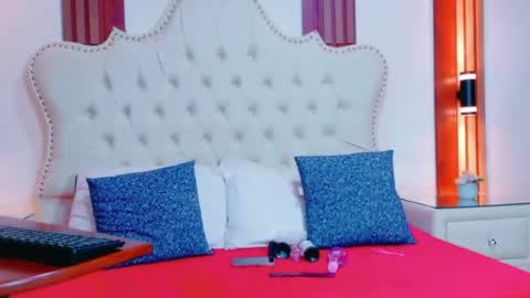 ashleydias online show from July 2026 02:05:01 AM