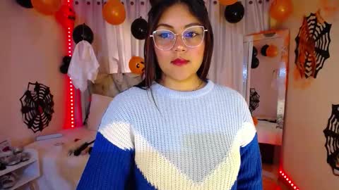 Ashlei Evanz online show from October 2025 07:08:01 PM