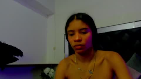 Snapshot of ashleyhiil2 chatting on January 2025 03:04:02 AM AshleyHill online show from January 2025 03:04:02 AM