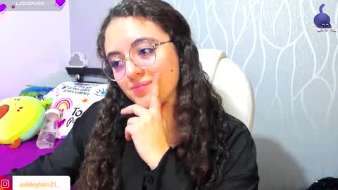 .. Ashley .. online show from January 2026 01:54:02 AM