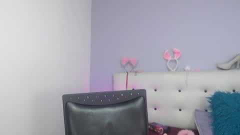 Ashley online show from October 2025 10:22:01 PM