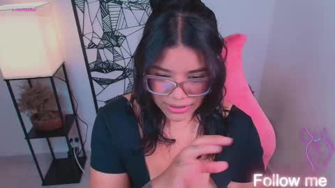 Snapshot of ashleyy18__ chatting on May 2026 11:44:01 PM Ashleyy18 online show from May 2026 11:44:01 PM