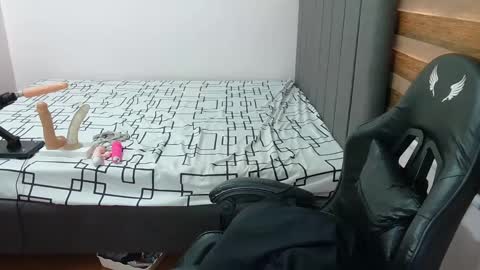 ashly online show from January 2025 01:18:01 AM