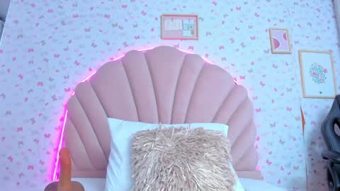 Snapshot of ashly_leee chatting on December 2024 12:44:01 PM Ashly online show from December 2024 12:44:01 PM