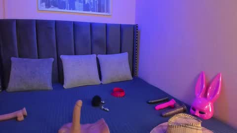 ashlye_miller_ online show from October 2025 04:02:01 AM