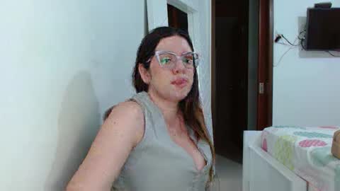 AshlyMoon online show from May 2026 11:23:04 PM