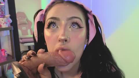 Ash  online show from April 2026 10:58:02 PM