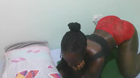 ashyneil_ online show from May 2026 09:17:02 AM