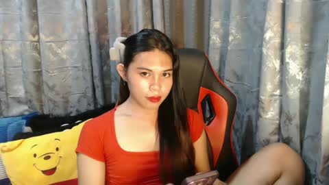 ELLE dont forget to follow and thumbs up online show from February 2025 09:13:02 AM