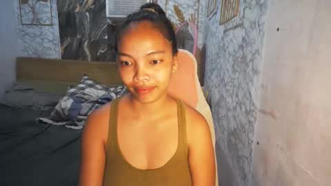 Snapshot of asian_janeth chatting on April 2026 10:45:01 PM im janeth single mom online show from April 2026 10:45:01 PM