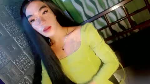 Snapshot of asian_kimxxx chatting on January 2025 09:40:01 PM don online show from January 2025 09:40:01 PM
