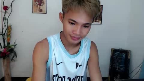 Snapshot of asian_lover05 chatting on September 2025 05:12:02 PM asian_lover05 online show from September 2025 05:12:02 PM