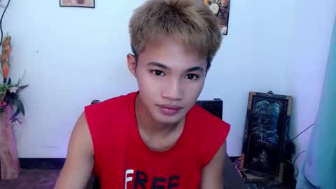 Snapshot of asian_lover05 chatting on September 2025 03:12:01 PM asian_lover05 online show from September 2025 03:12:01 PM