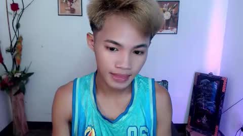 Snapshot of asian_lover05 chatting on September 2025 03:49:01 PM asian_lover05 online show from September 2025 03:49:01 PM