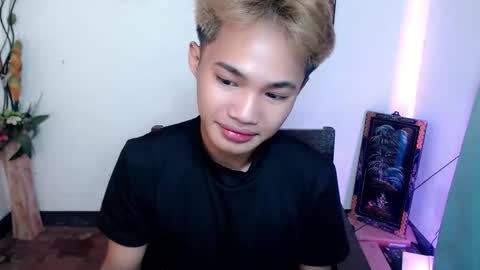 Snapshot of asian_lover05 chatting on September 2025 05:51:02 PM asian_lover05 online show from September 2025 05:51:02 PM