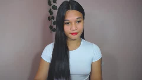 Snapshot of asian_yannie chatting on February 2026 07:01:02 PM Yan online show from February 2026 07:01:02 PM