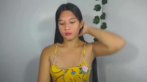 Snapshot of asian_yannie chatting on February 2026 02:29:02 AM Yan online show from February 2026 02:29:02 AM