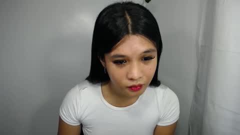 Snapshot of asian_yannie chatting on February 2026 06:00:02 AM Yan online show from February 2026 06:00:02 AM