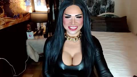 nicole online show from March 2026 05:19:02 PM