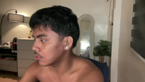 Snapshot of asianboyhunt chatting on July 2026 09:32:01 PM Fev online show from July 2026 09:32:01 PM