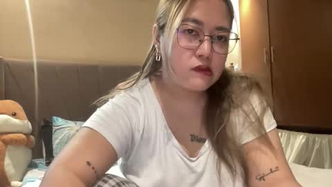 Curvy online show from March 2026 04:19:01 AM