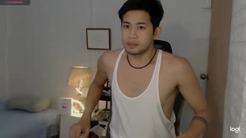 Snapshot of asiancumguyx chatting on November 2025 11:21:02 PM Orlando online show from November 2025 11:21:02 PM