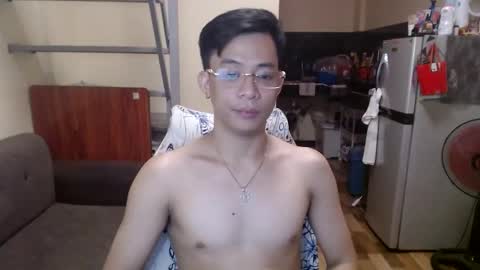 asiandreamboyx online show from March 2025 04:14:02 PM