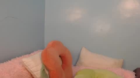 Cristie online show from April 2026 04:57:02 AM