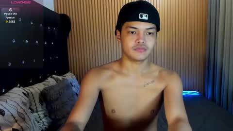 VICTORIA SCOTT online show from December 2025 03:50:02 PM